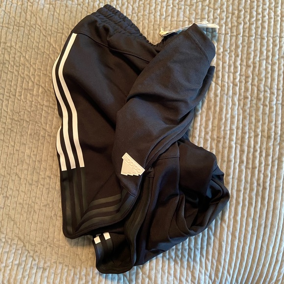 Adidas 3-Stripes Cuffed Pants - Large - Picture 3 of 6